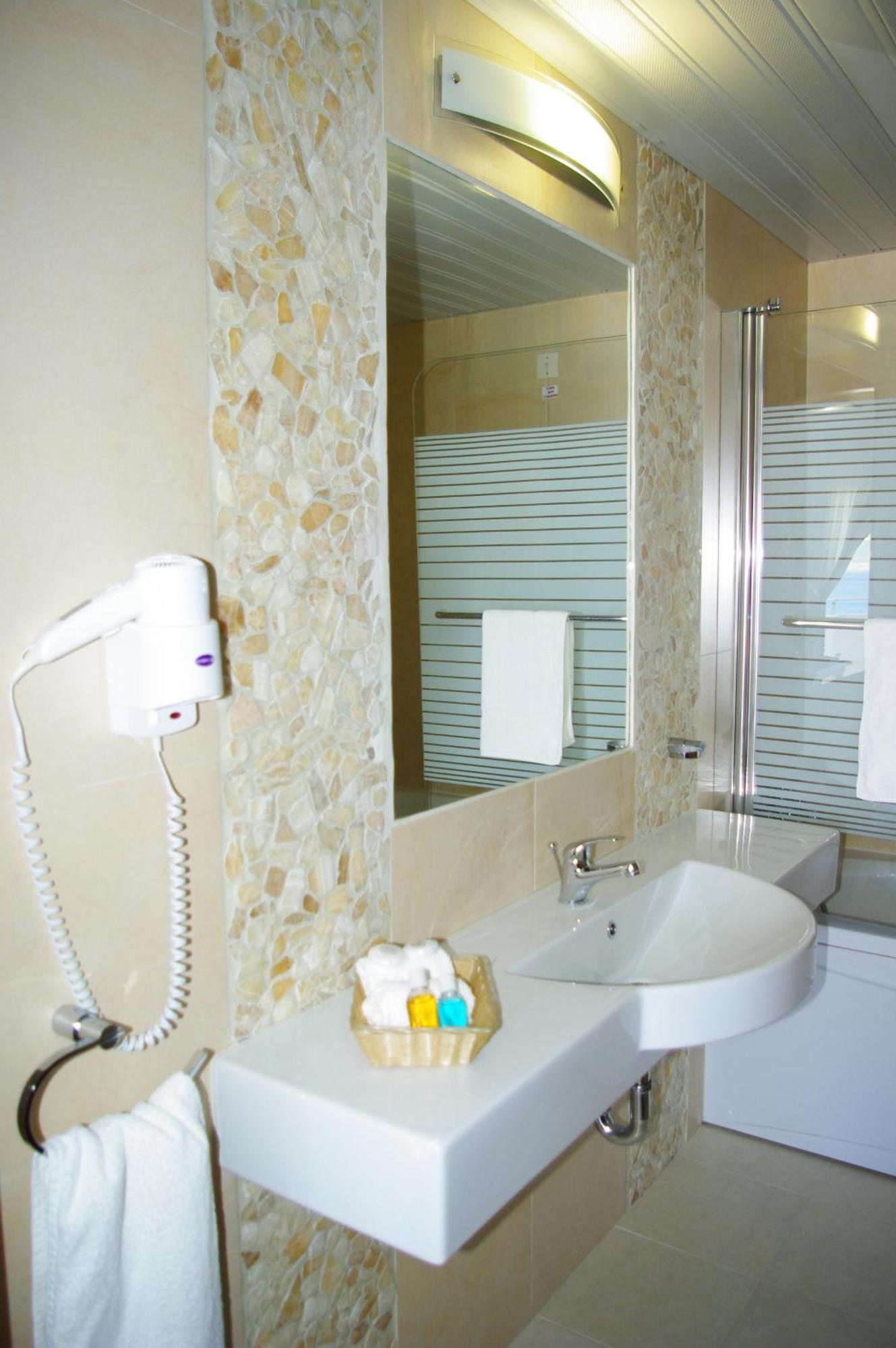 Hotel Astron Princess Karpathos Ngoại thất bức ảnh